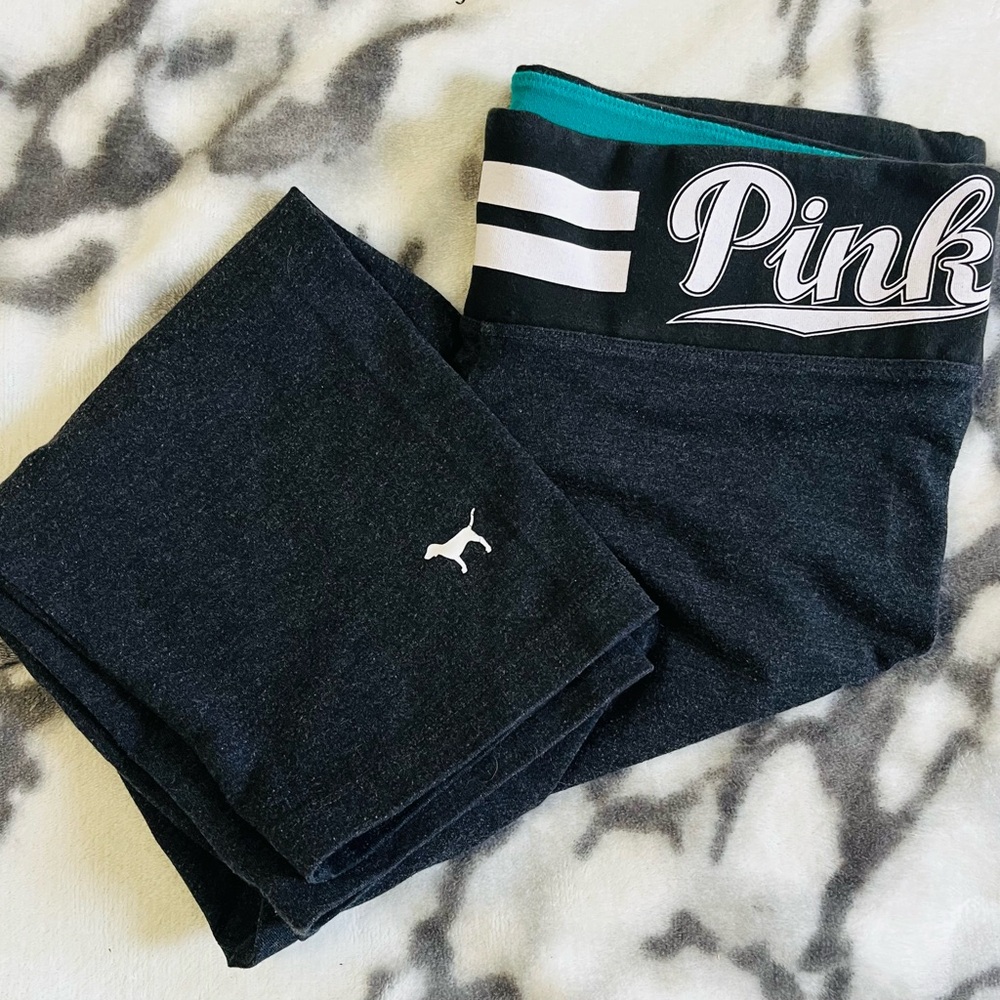 Y2K VS PINK Grey High- Waisted Yoga Capri Pants with Green Inside & White Logo